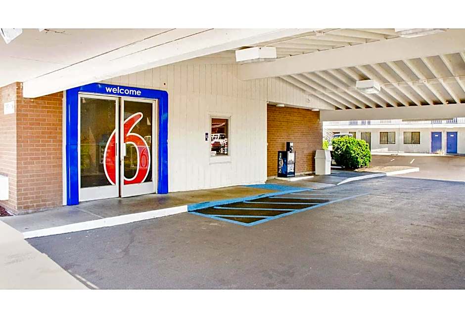 Motel 6-Tacoma, WA - Fife