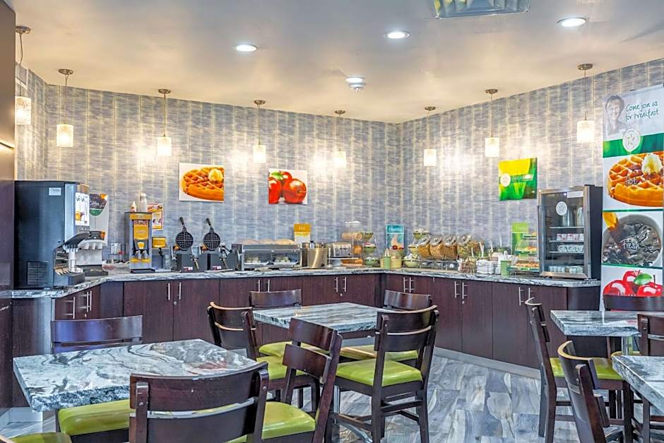 Quality Inn Pasadena - Houston East