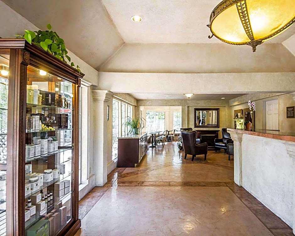 The Inn at Baechtel Creek