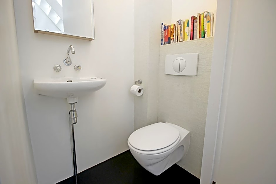 Beautiful 2 floor Vondelpark apartment.