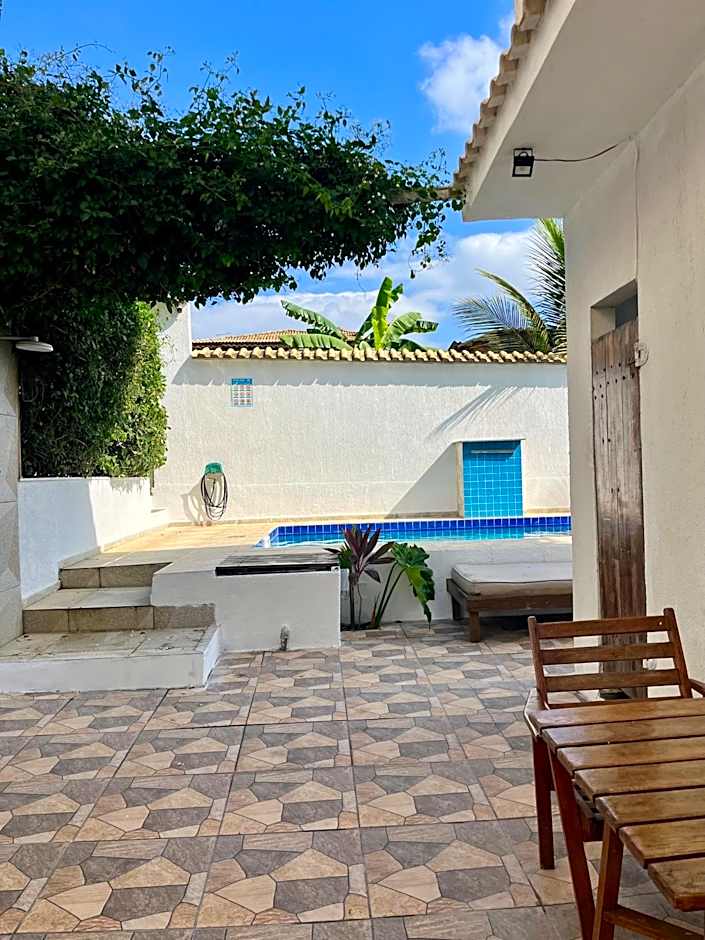 Casa inteira con piscina compartilhada