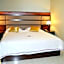 Hillside Plaza Hotel