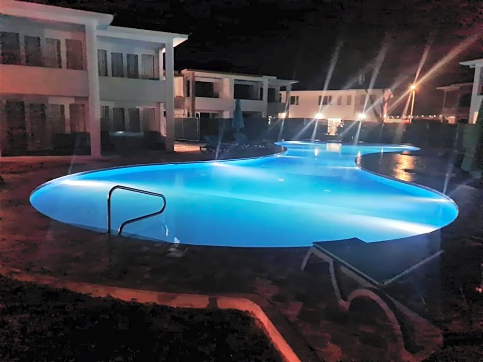 Captain Don's Habitat