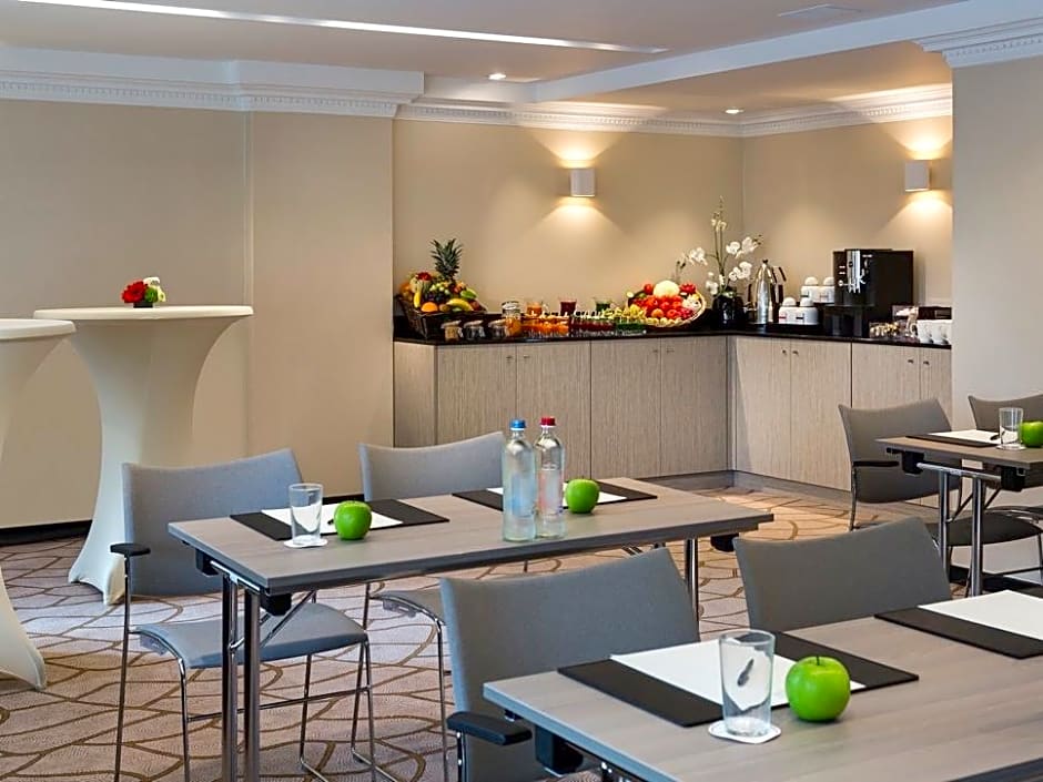Hotel Barsey by Warwick