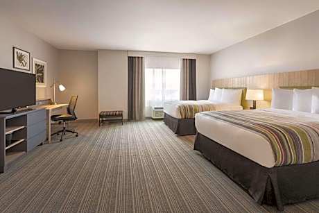 2 Queen Beds, Suite, Nonsmoking