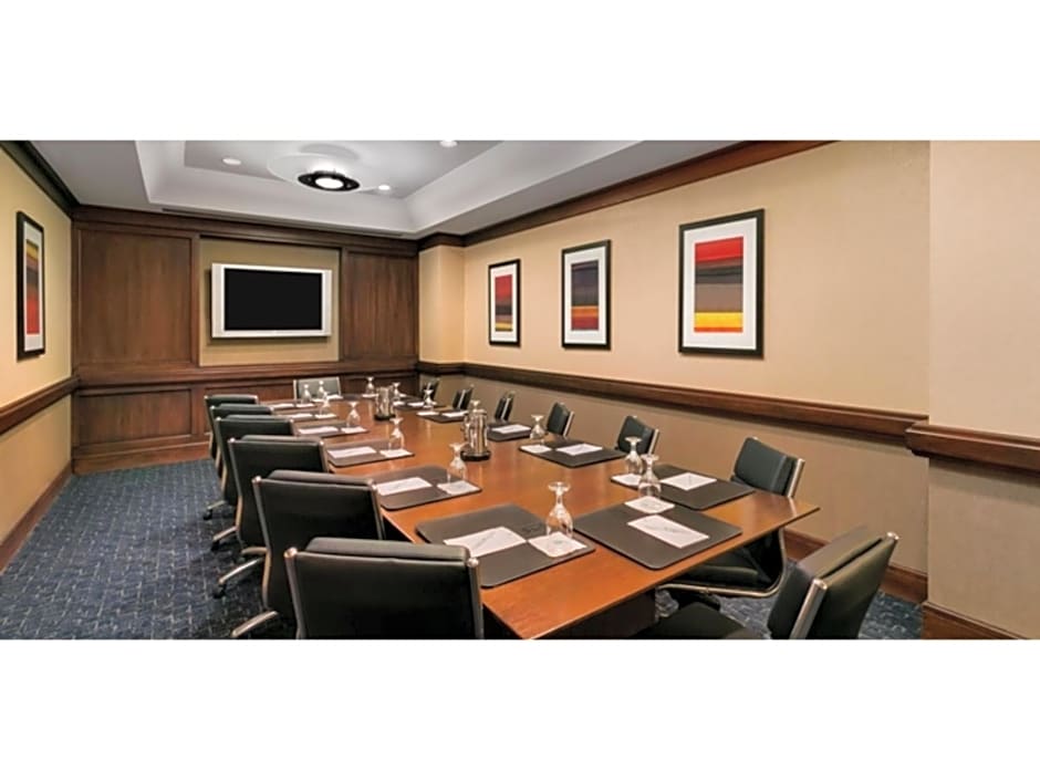 Embassy Suites by Hilton Chicago North Shore Deerfield