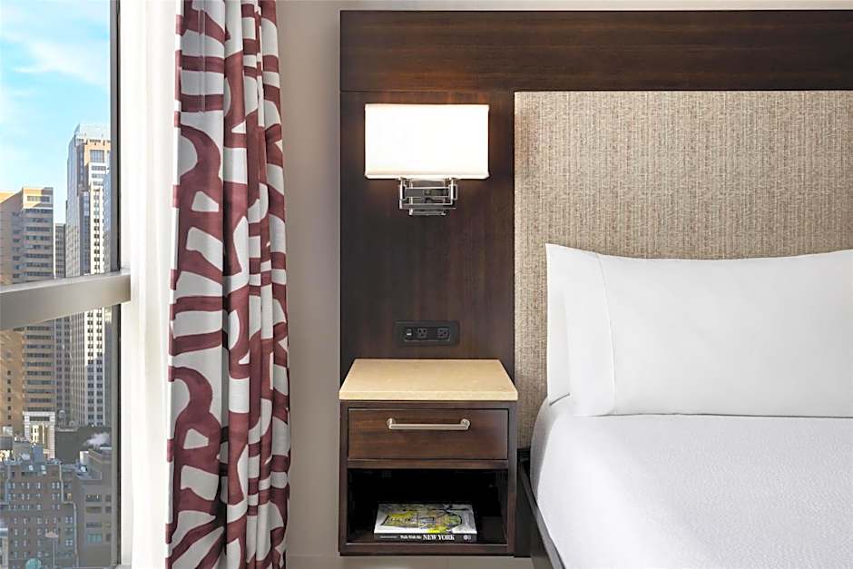 Hilton Garden Inn Times Square Central