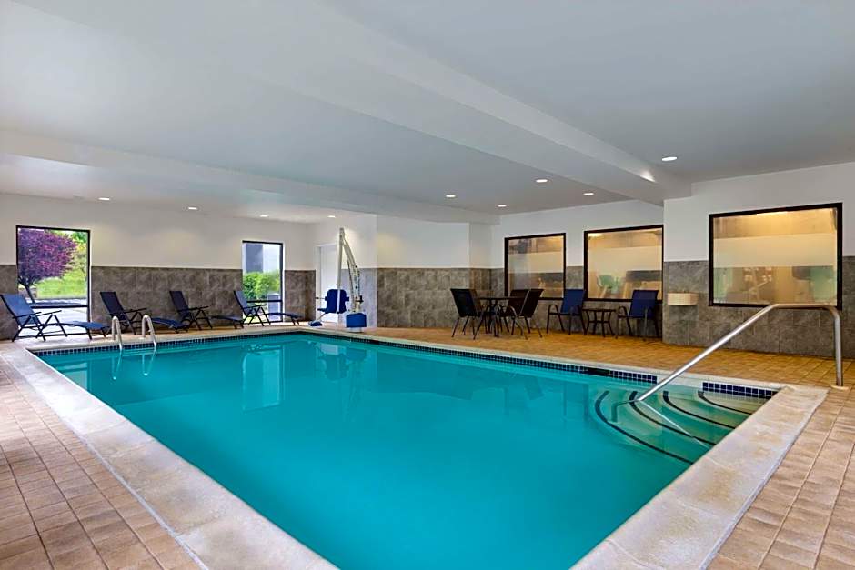 Hampton Inn By Hilton And Suites Harrisburg/North, Pa