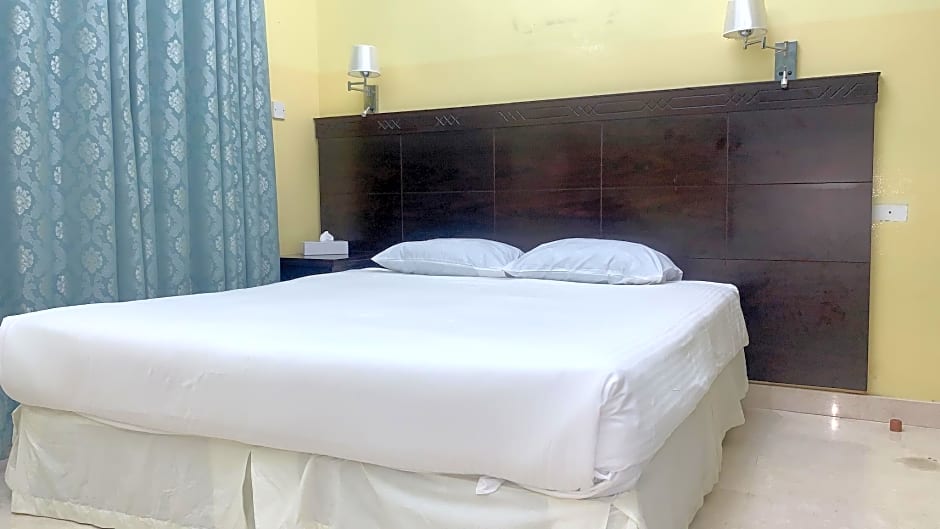 Super OYO 152 Manam 1 Hotel Apartment