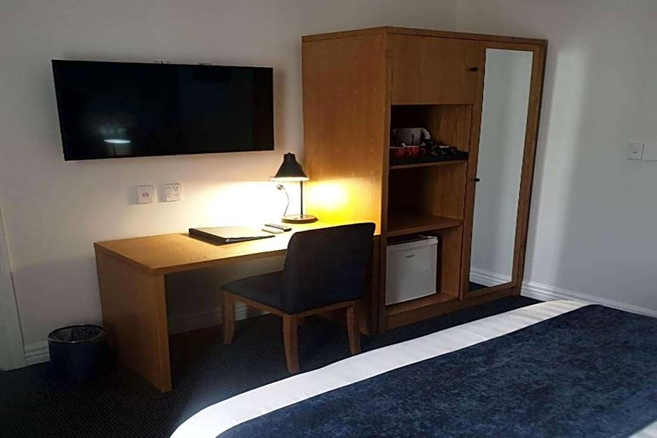 Ramada by Wyndham Hamilton City Center