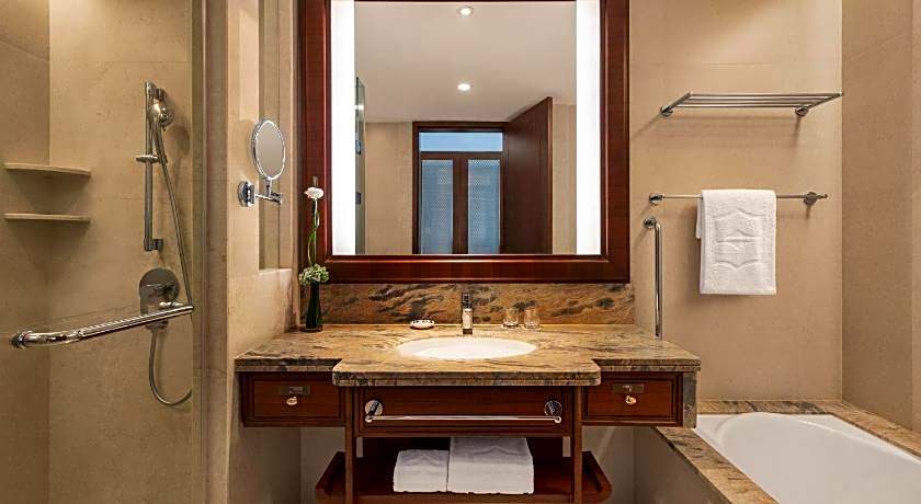 Shangri-La Hotel,Nanchang