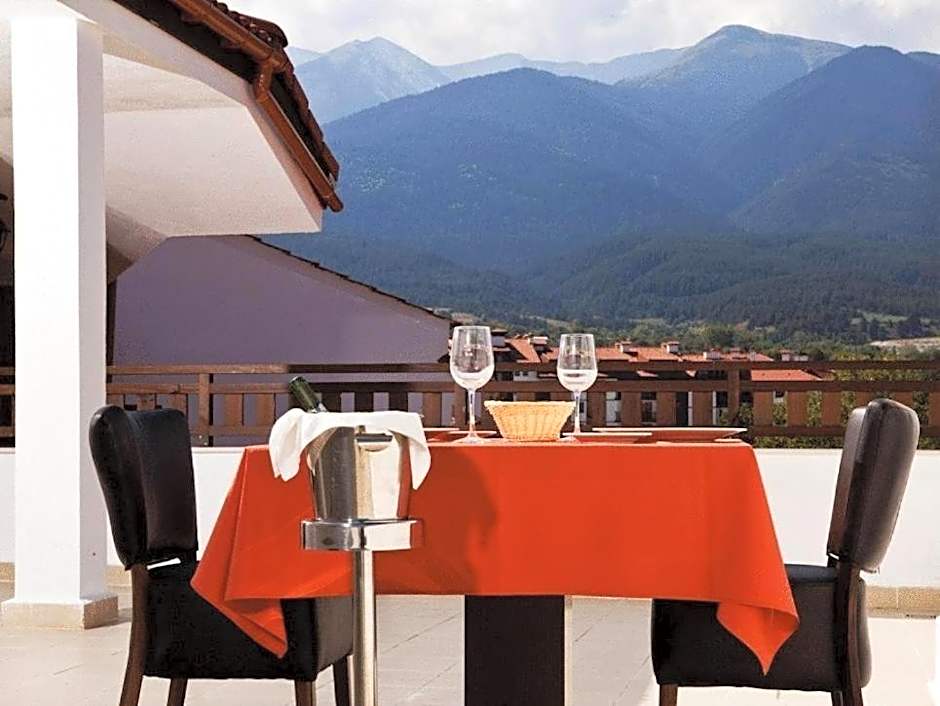 Parklands Hotel & Pool