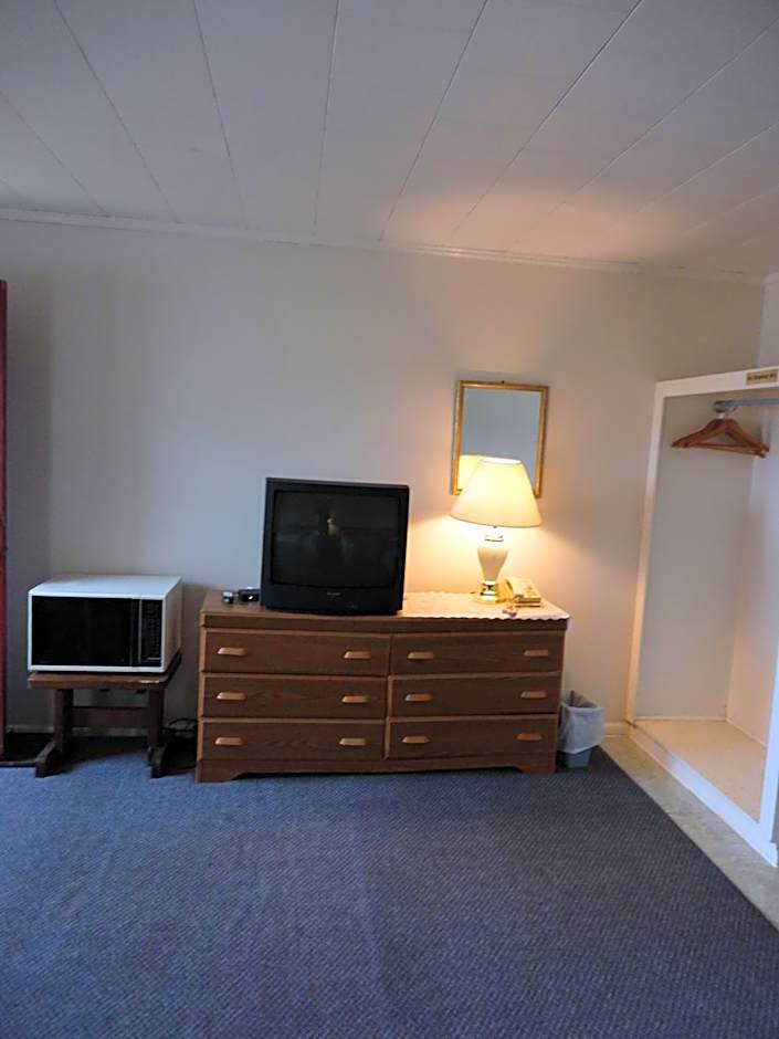 Hipwell's Motel