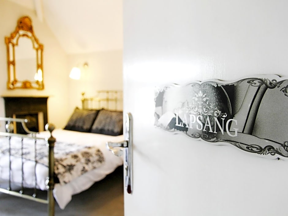 Maryville House Tearooms & Boutique B&B