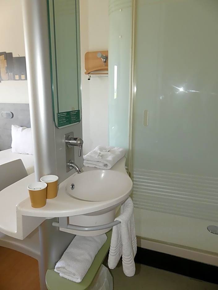 ibis budget Istres Trigance