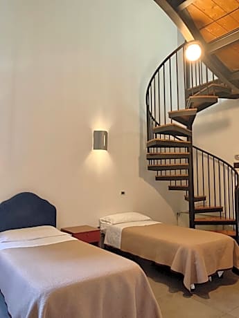 Duplex Quadruple Room