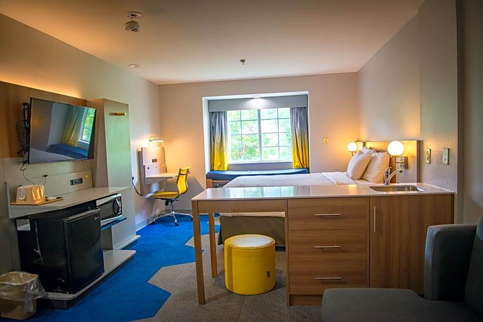 Microtel Inn & Suites By Wyndham Daphne/Mobile