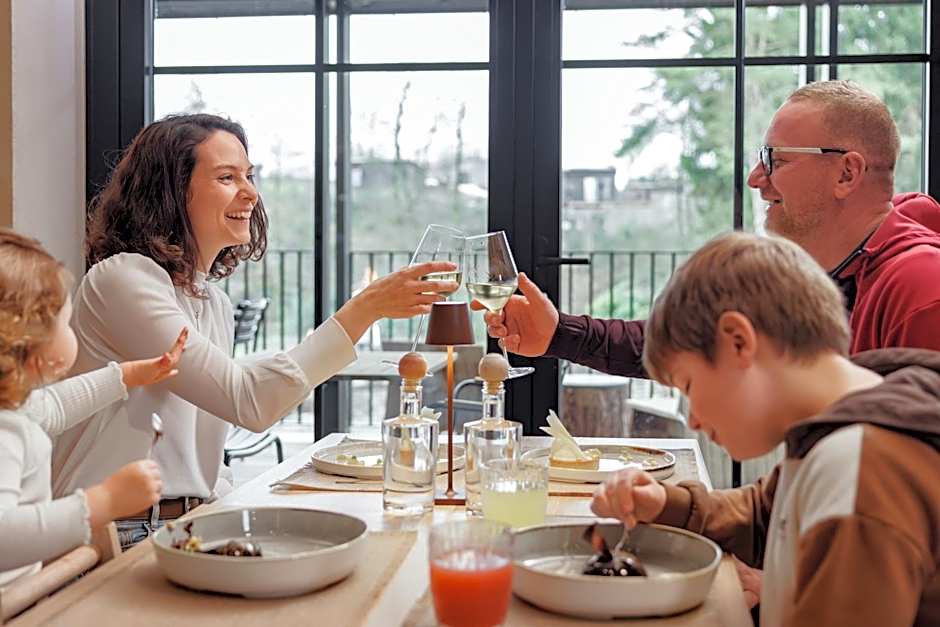 Hillview Hotel Grandvoir