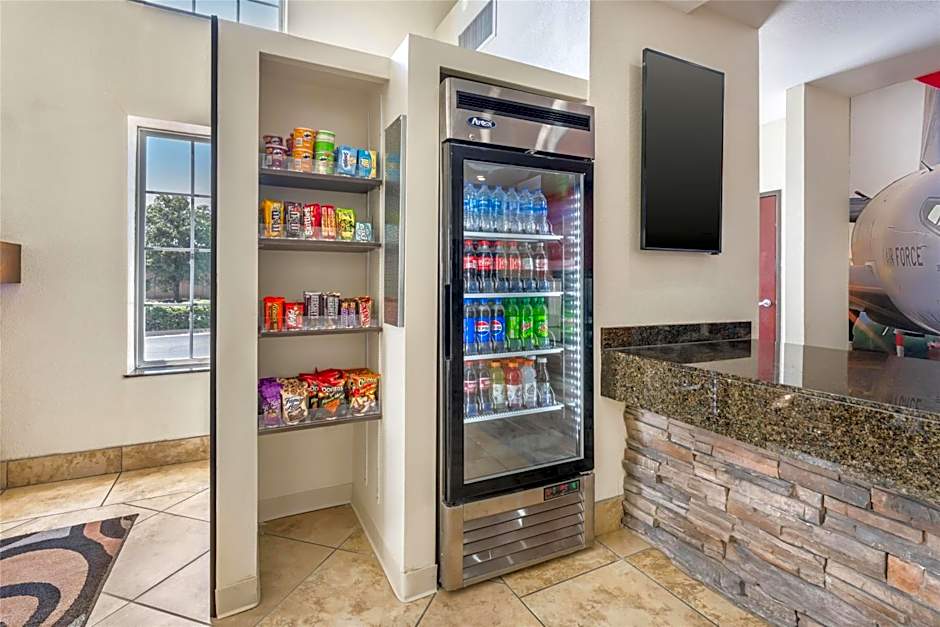 Best Western Plus Eastgate Inn & Suites