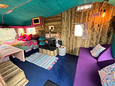 Budget stay, in lovely private setting with rustic charm, log burner, fire pit, campers kitchen & Eco Loo NO BEDDING SUPPLIED