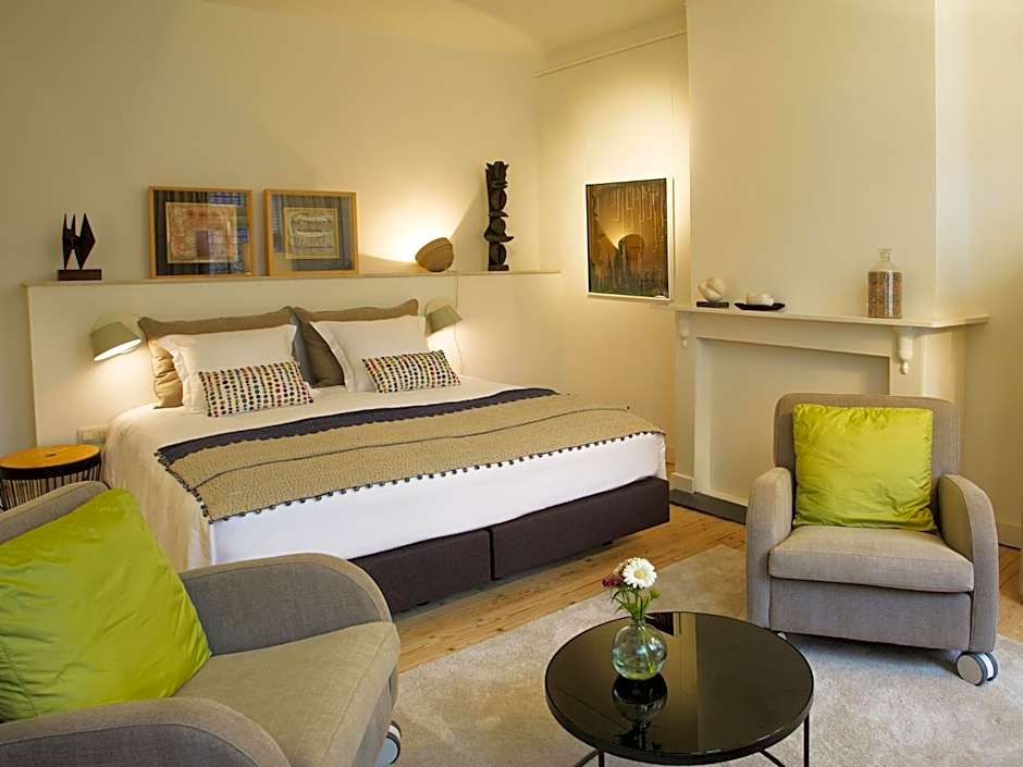 B&B Alphabet - Luxury Guesthouse and Art Gallery