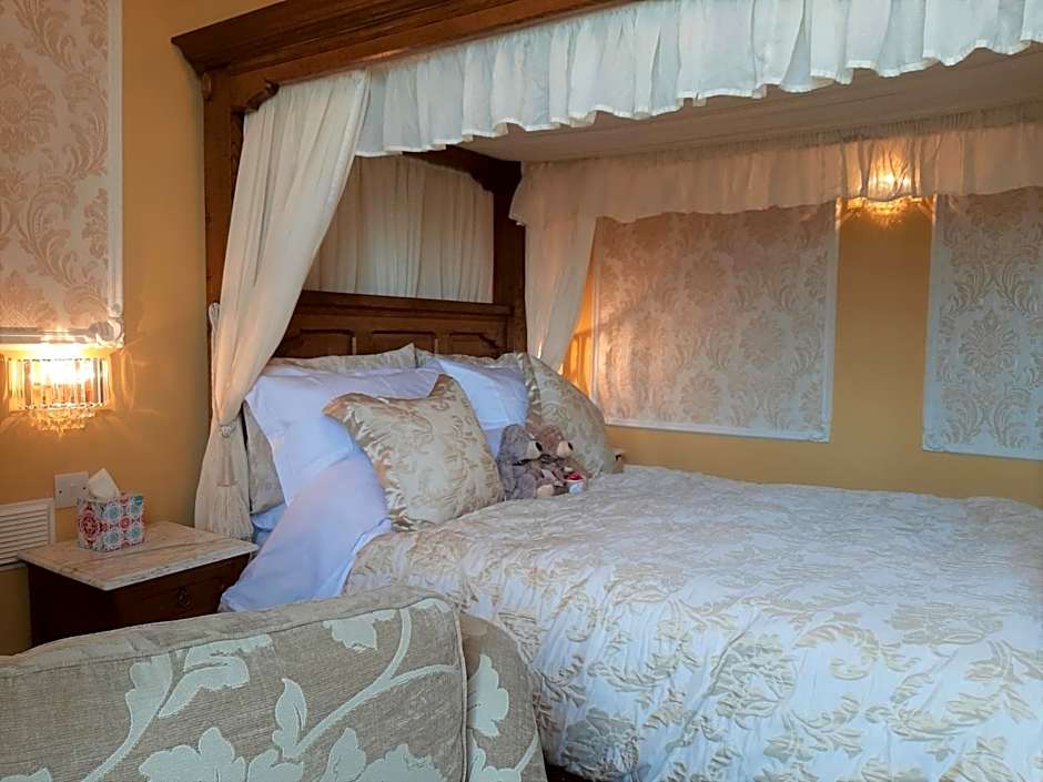 Min y Don Guest House