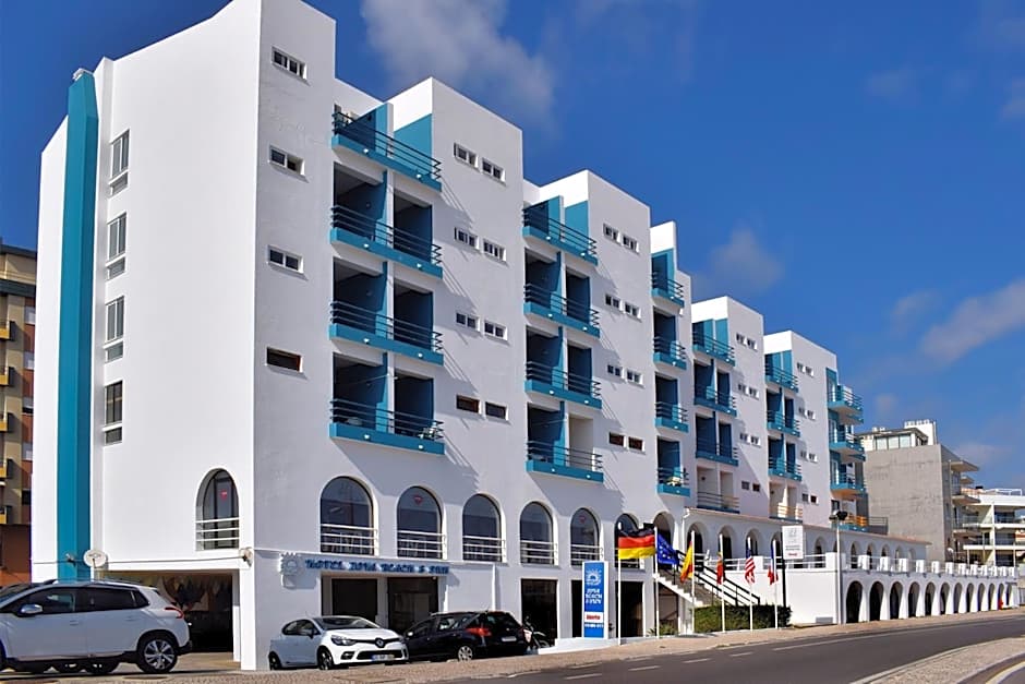 THE FOZ Beach Hotel