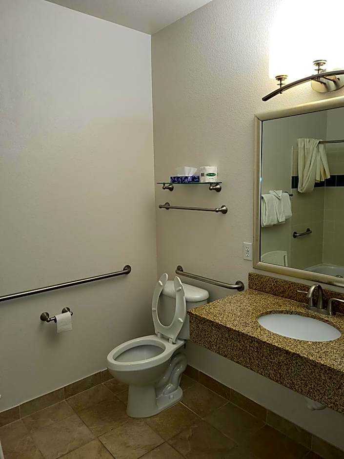 A Riverside Inn Travelodge by Wyndham