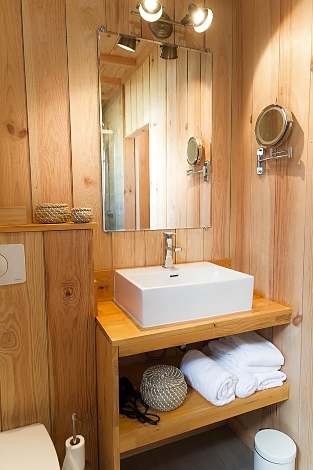 Centre Cap-ferret, les chambres du phare, bassin