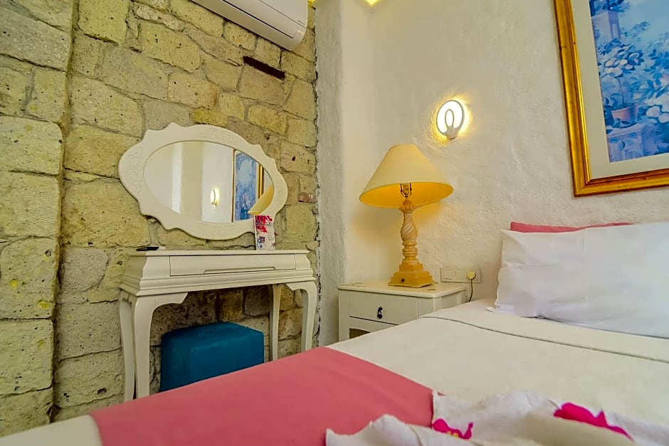 Alacati Asmali Konak Hotel