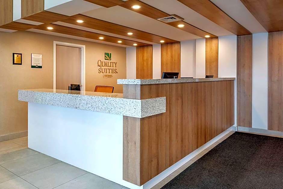 Quality Suites Quebec