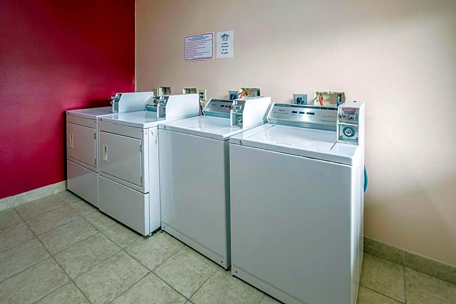 Quality Inn & Suites Bridge City/Orange