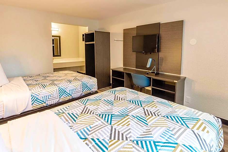 Motel 6-Carlsbad, CA - East Near LEGOLAND