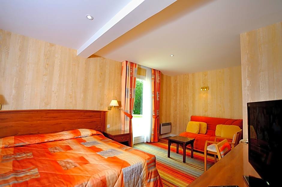 Logis Hôtel Restaurant Relais Du Gué De Selle