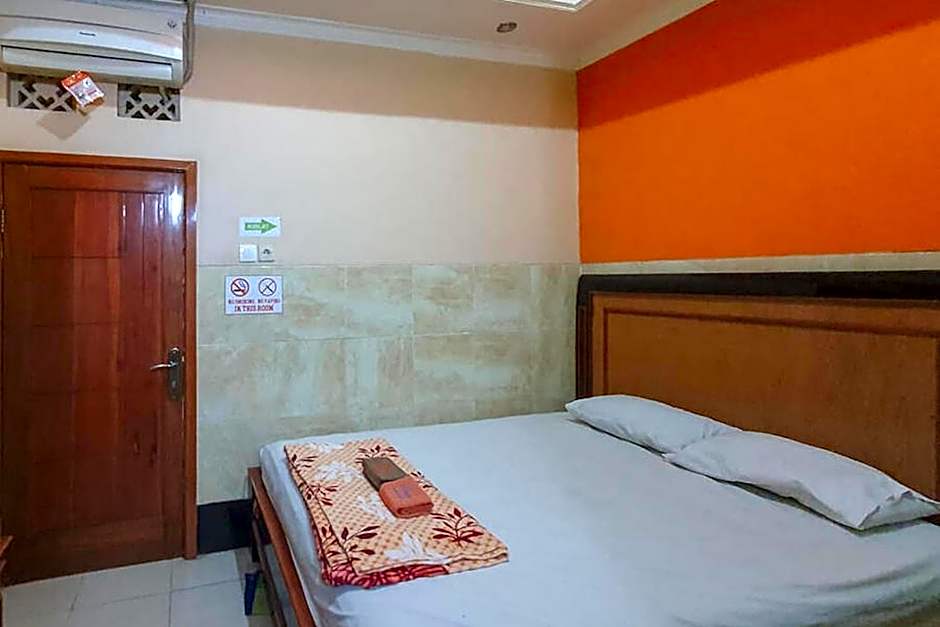 Homestay Gayatri Sawojajar near Univ Negeri Malang Kampus 2 Mitra RedDoorz