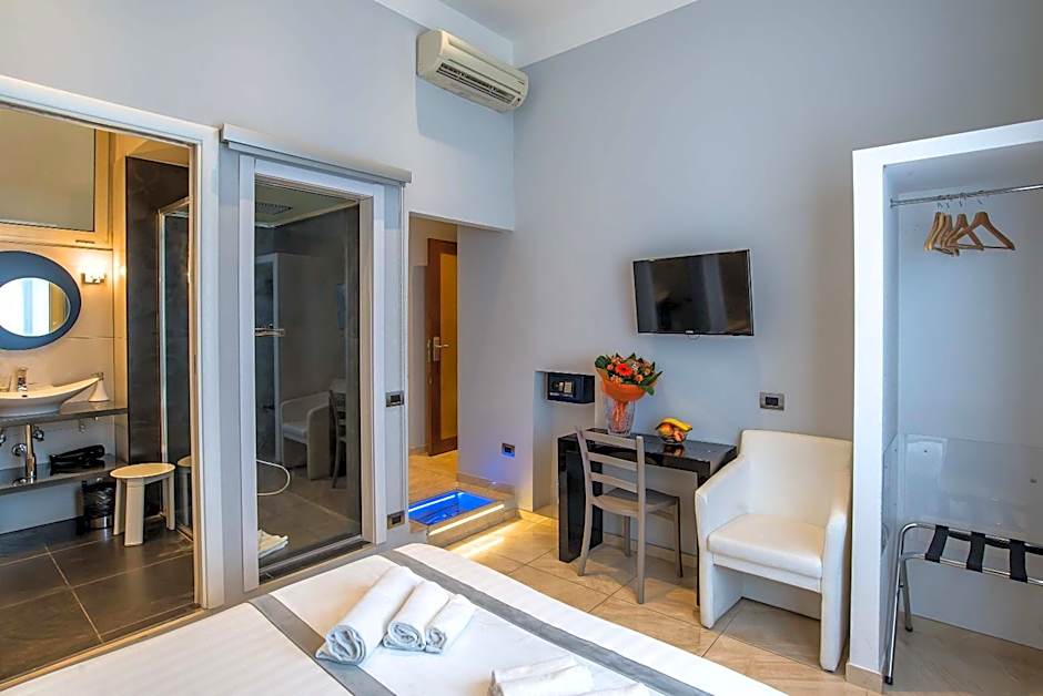 Pantheon Caesar Relais