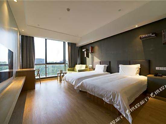 Park Yu Hotel (Ningbo University Qingshuipu Metro Station)