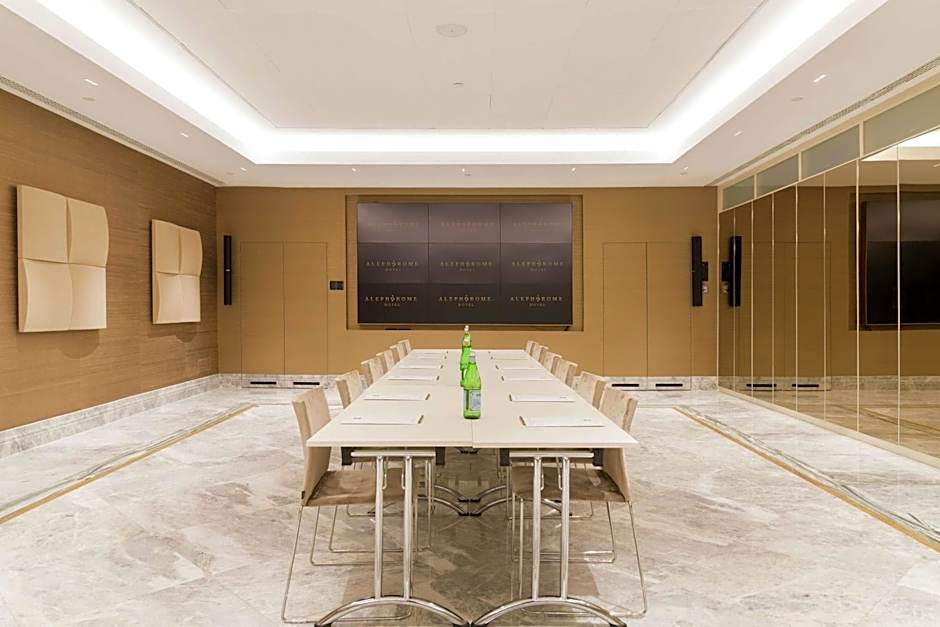Aleph Rome Hotel, Curio Collection By Hilton