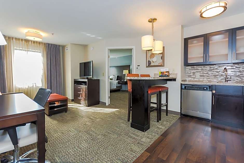 Staybridge Suites Grand Forks By IHG