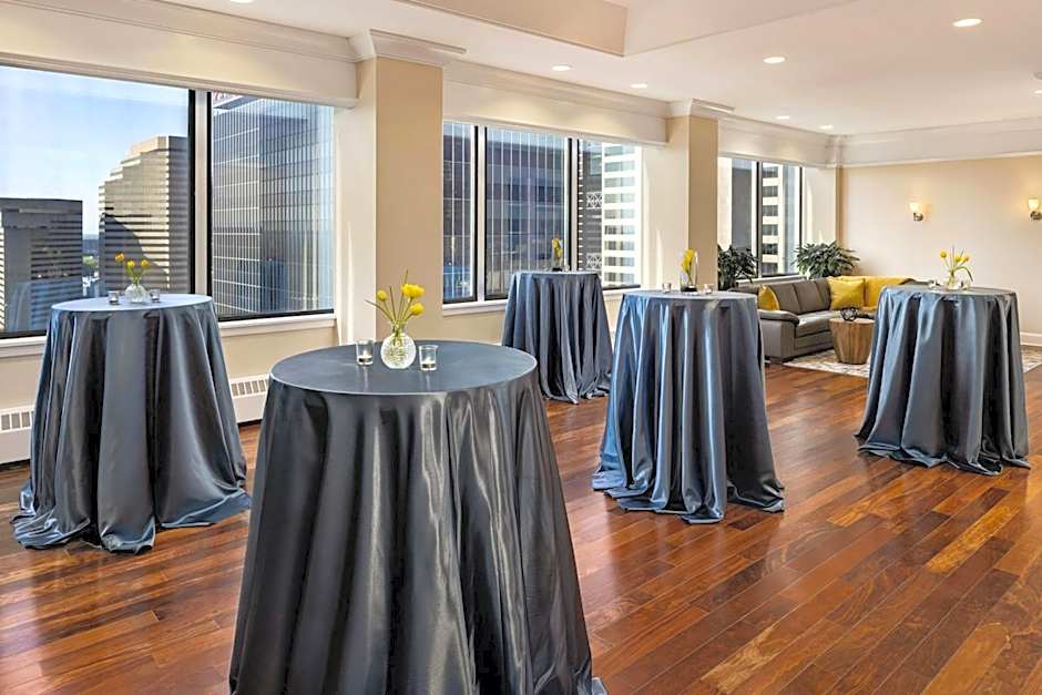 Renaissance by Marriott Columbus Downtown Hotel