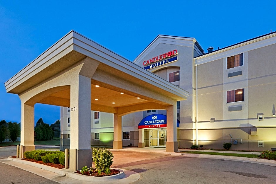 Candlewood Suites Oklahoma City-Moore, an IHG Hotel