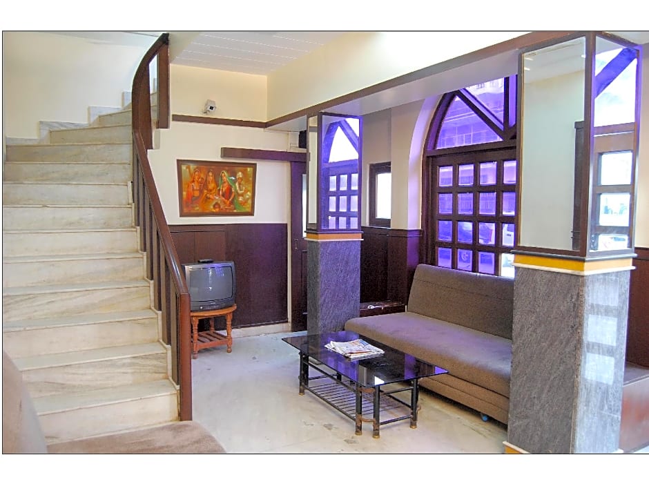 Hotel Raghav Palace