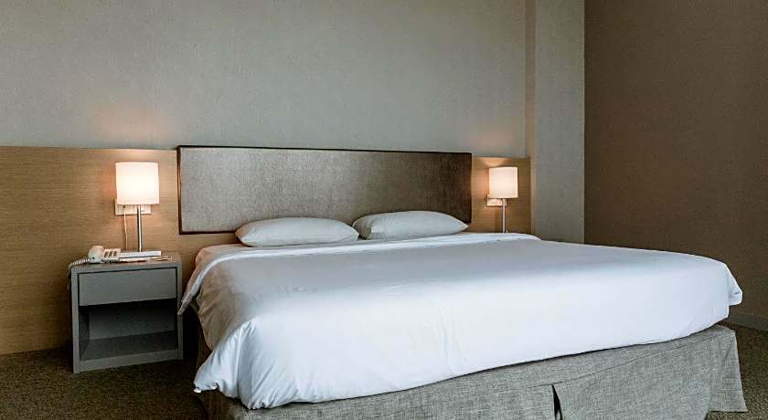 Hotel No.5