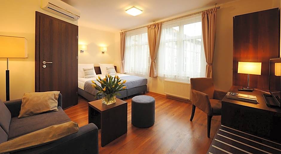 Armon Residence