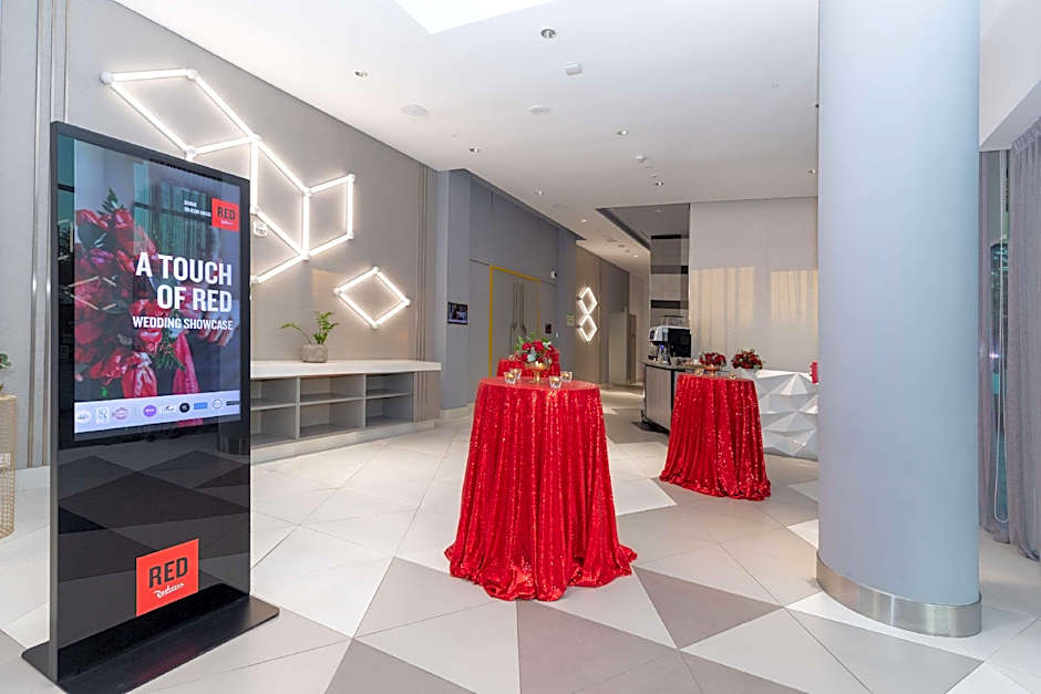 Radisson Red Dubai Silicon Oasis