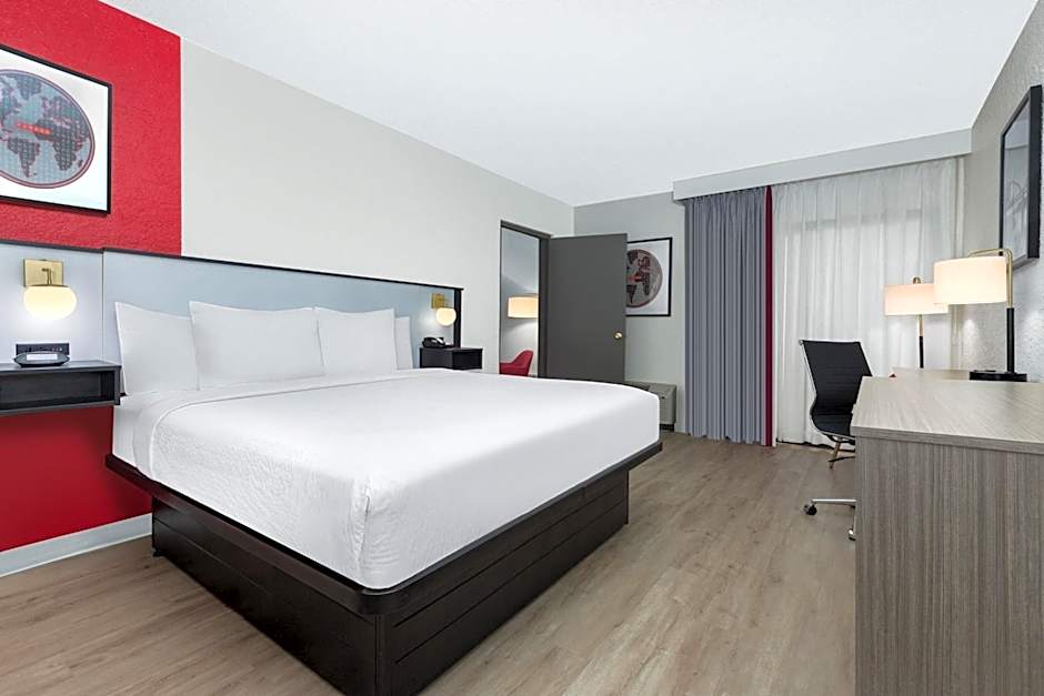 Ramada by Wyndham Tulsa Broken Arrow