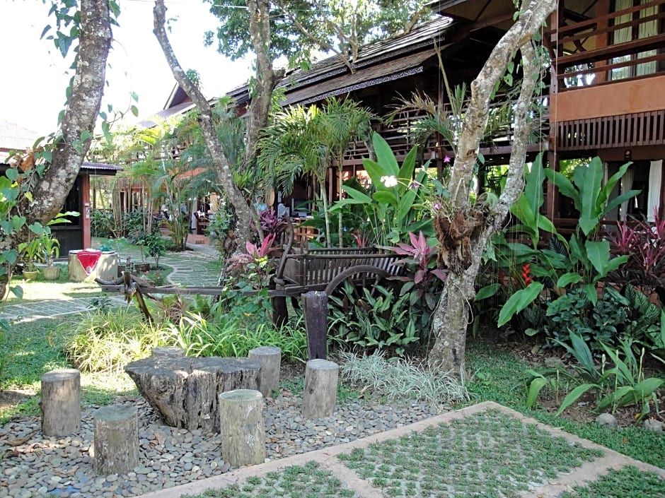 Namkhong Guesthouse And Resort