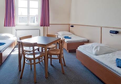 Quadruple Room with Private External Bathroom