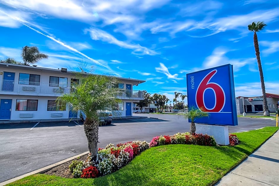 Motel 6-Stanton, CA