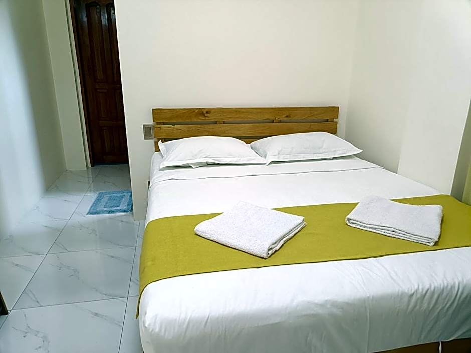 Speed 8 Hotel